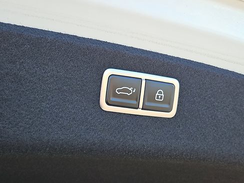 Used 2023 Genesis G80 2.5T w/ Advanced Package image 30