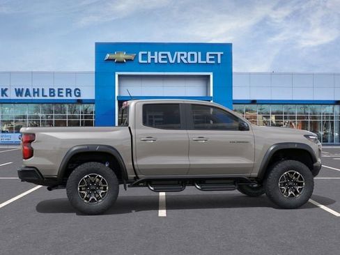 New 2026 Chevrolet Colorado ZR2 w/ Technology Package AWD/4WD image 5