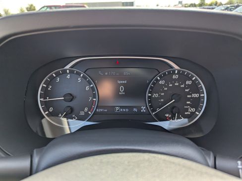 Used 2025 Nissan Frontier S AWD/4WD image 18