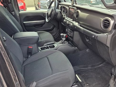 Used 2022 Jeep Gladiator Sport AWD/4WD image 14