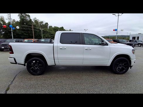 Used 2022 RAM 1500 Laramie AWD/4WD image 9