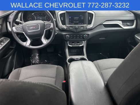 Used 2024 GMC Terrain SLE FWD image 15