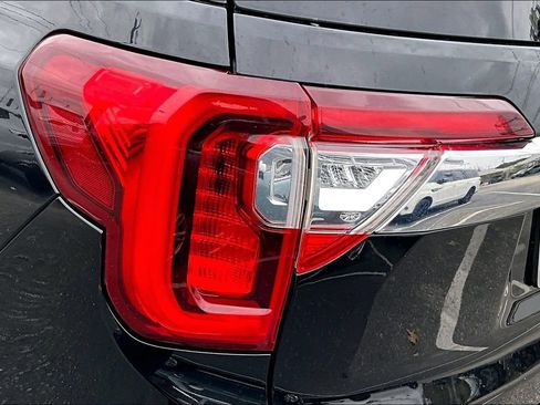 Used 2023 GMC Acadia Denali FWD image 41