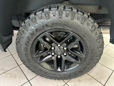 Certified 2022 Chevrolet Silverado 1500 Custom Trail Boss image 19