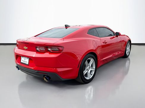 Used 2022 Chevrolet Camaro LT image 3