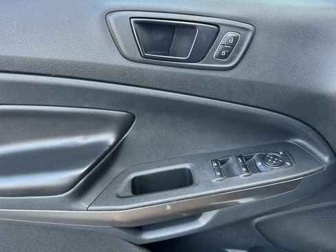 Used 2020 Ford EcoSport SES w/ SES Black Appearance Package image 10