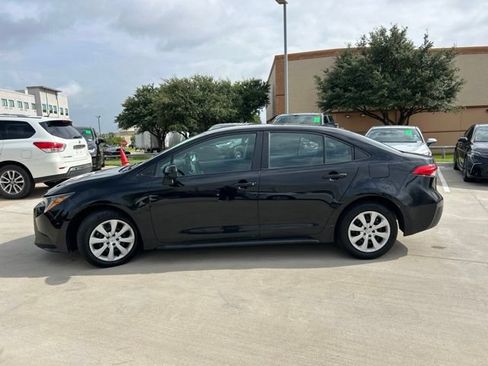 Used 2024 Toyota Corolla LE FWD image 5