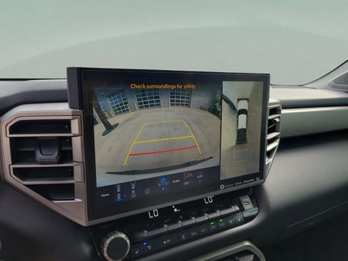 Used 2024 Toyota Tundra Limited image 14