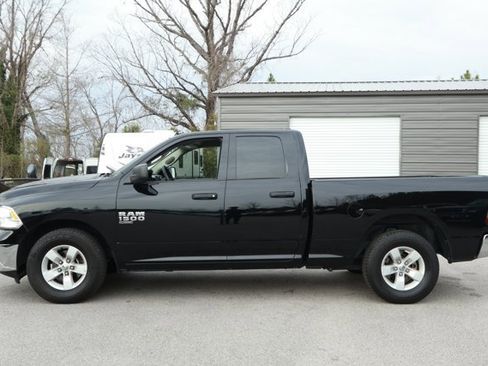 Used 2024 RAM 1500 Classic SLT image 10