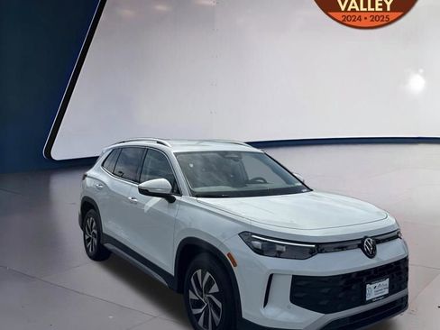 New 2026 Volkswagen Tiguan S FWD image 1