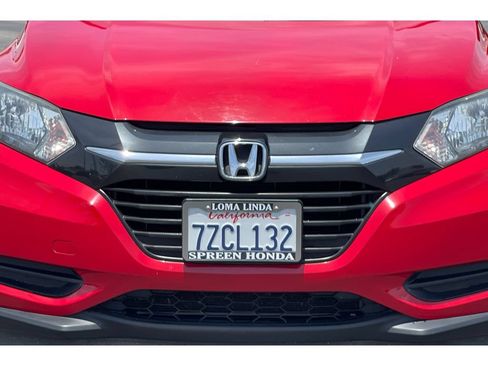 Used 2017 Honda HR-V LX image 13