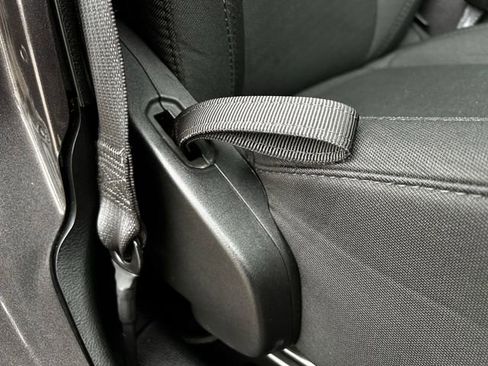 Used 2021 Jeep Wrangler Unlimited Sport image 34