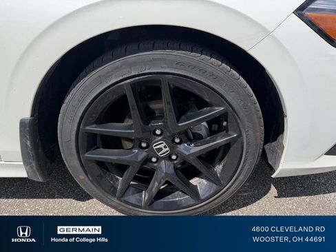 Used 2024 Honda Civic Sport image 4