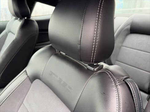 Certified 2020 Ford Mustang Shelby GT350 w/ Technology Package image 9