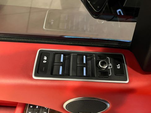 Used 2015 Land Rover Range Rover Autobiography image 26