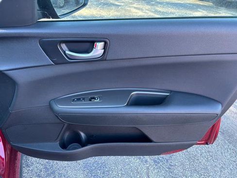 Used 2019 Kia Optima S image 17