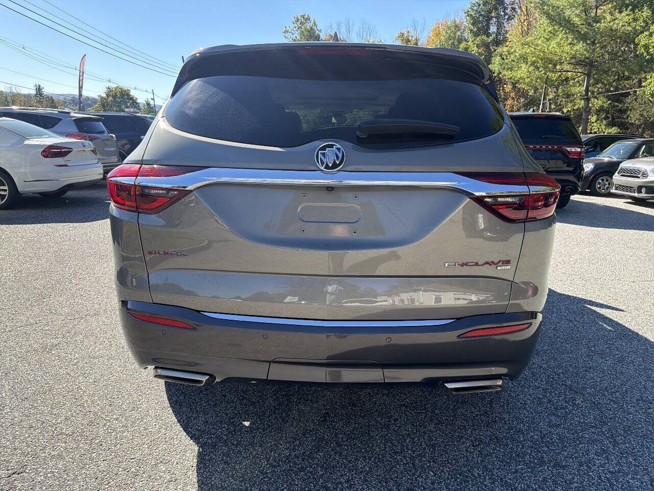 Used 2018 Buick Enclave Premium w/ Experience Buick Package AWD/4WD image 8