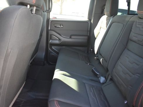 Used 2024 Nissan Frontier PRO-4X w/ Pro Convenience Package image 17