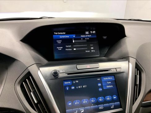 Used 2020 Acura MDX SH-AWD image 9
