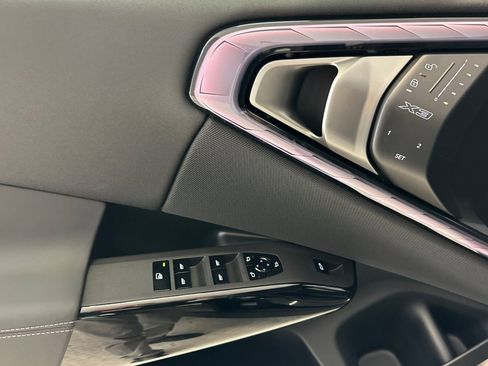 New 2026 BMW X3 xDrive30 w/ Premium Package AWD/4WD image 13