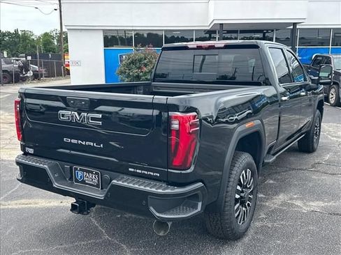 New 2026 GMC Sierra 2500 Denali Ultimate AWD/4WD image 13