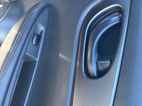 Used 2021 Nissan Rogue Sport S image 21