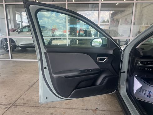 Used 2025 Kia K4 FWD image 9