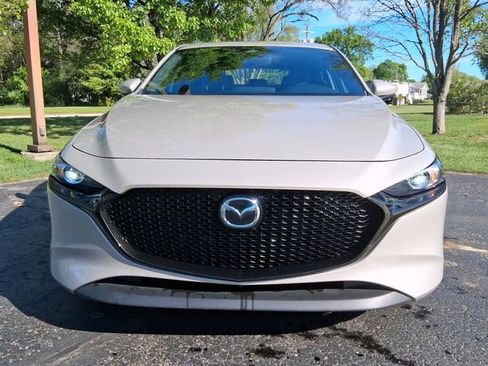 Used 2024 MAZDA MAZDA3 s FWD image 2