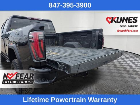 Used 2024 GMC Sierra 2500 AT4X image 16