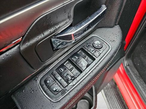 Used 2018 RAM 1500 Sport w/ Sport Premium Group image 18