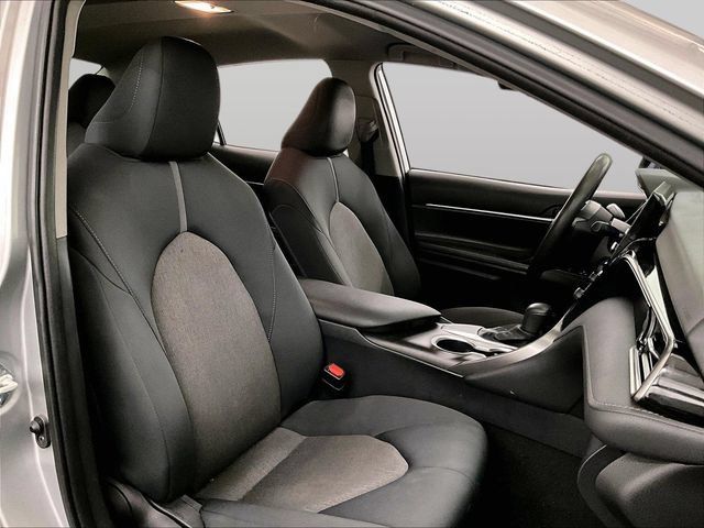 Used 2021 Toyota Camry LE FWD image 7