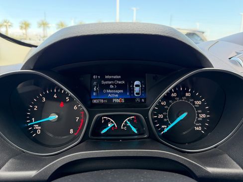 Used 2019 Ford Escape SE image 10