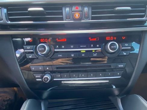 Used 2019 BMW X6 sDrive35i w/ M Sport Package image 22