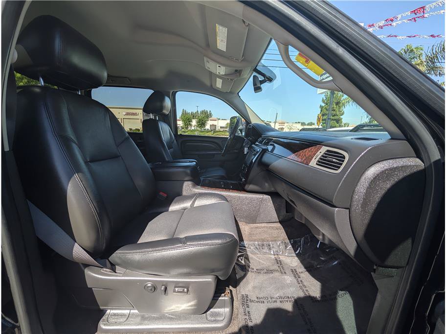 Used 2013 GMC Sierra 3500 Denali AWD/4WD image 14
