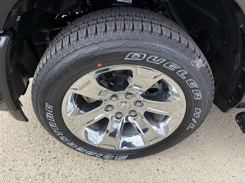 New 2026 RAM 1500 Big Horn AWD/4WD image 17