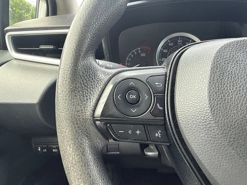Used 2020 Toyota Corolla LE FWD image 15
