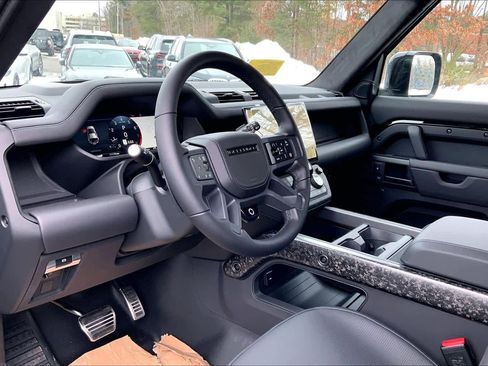 New 2026 Land Rover Defender 110 OCTA image 8