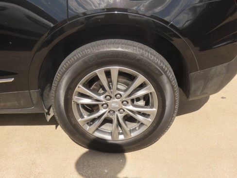 Used 2023 Cadillac XT5 Premium Luxury FWD image 16