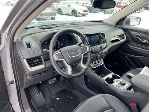 Used 2024 GMC Terrain Denali w/ Denali Premium Package image 10