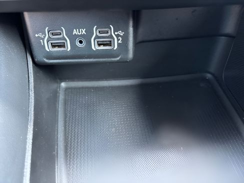 Used 2025 Dodge Durango GT AWD/4WD image 31