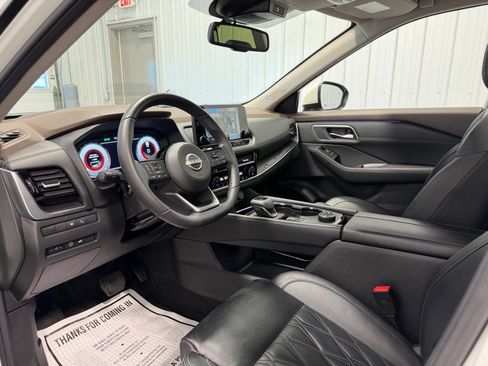 Used 2023 Nissan Rogue Platinum AWD/4WD image 28