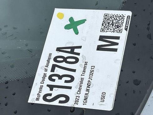 Used 2023 Chevrolet Traverse RS image 34