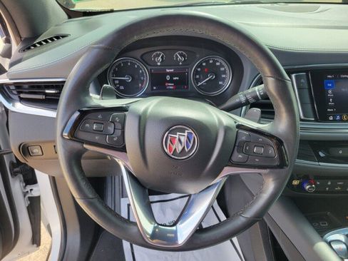 Used 2022 Buick Enclave Essence w/ Sport Touring Edition image 12