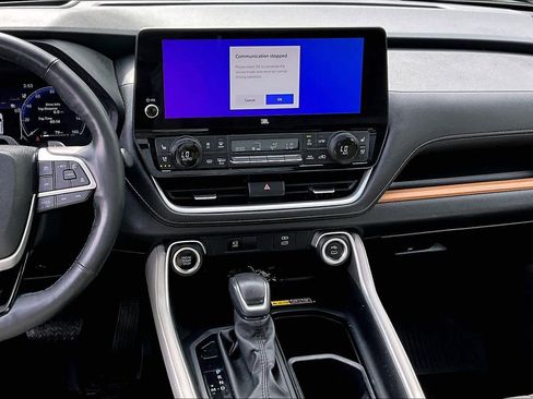 Certified 2024 Toyota Grand Highlander AWD image 7