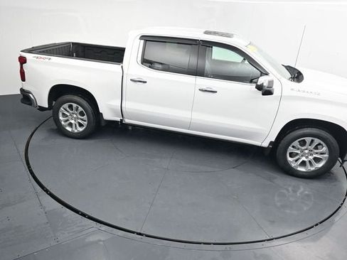 Used 2024 Chevrolet Silverado 1500 LTZ w/ LTZ Convenience Package II AWD/4WD image 30