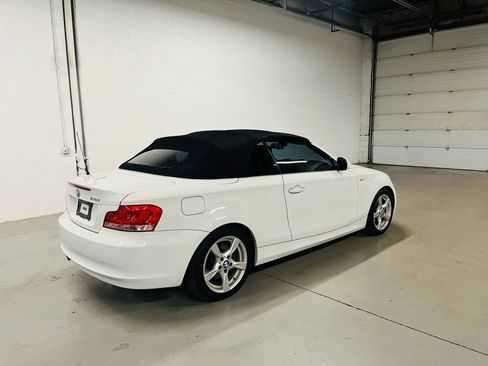 Used 2013 BMW 128i Convertible image 21