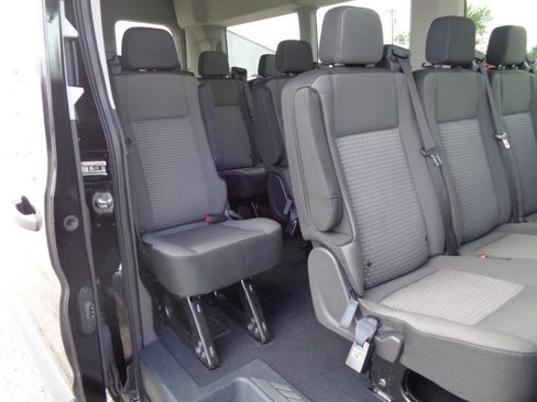 Used 2024 Ford Transit 350 XLT RWD image 39
