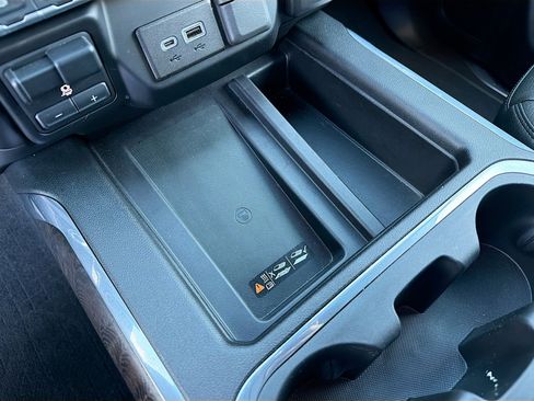 Used 2022 GMC Sierra 2500 Denali w/ Denali Ultimate Package image 27