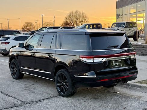 Used 2022 Lincoln Navigator L Reserve image 3