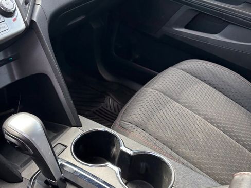 Used 2012 Chevrolet Equinox LS image 23